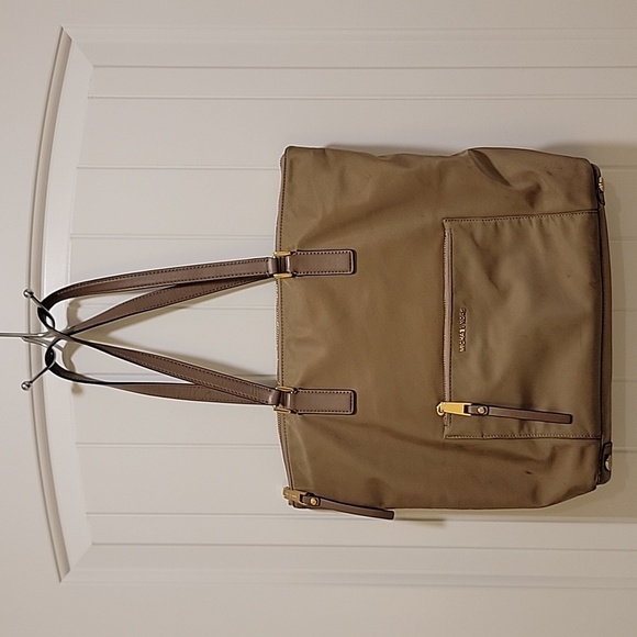 Michael Kors Large Tan Nylon Tote Gold Hardware - Picture 11 of 11